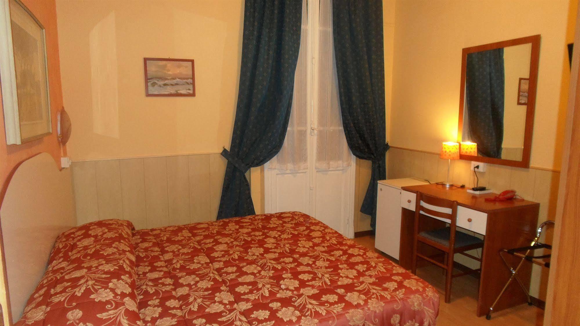 Hotel Corso Sanremo Exterior foto
